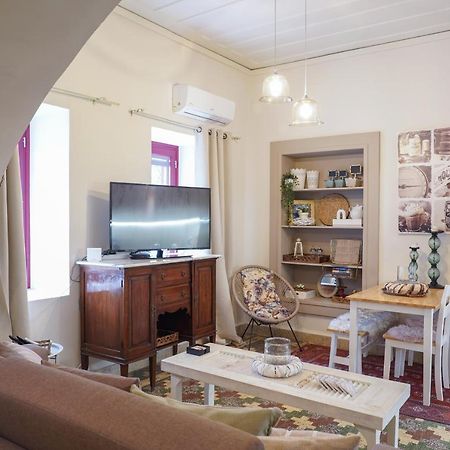 Traditional House Of 1898 In The Heart Of Old Town Of Nauplia Esterno foto