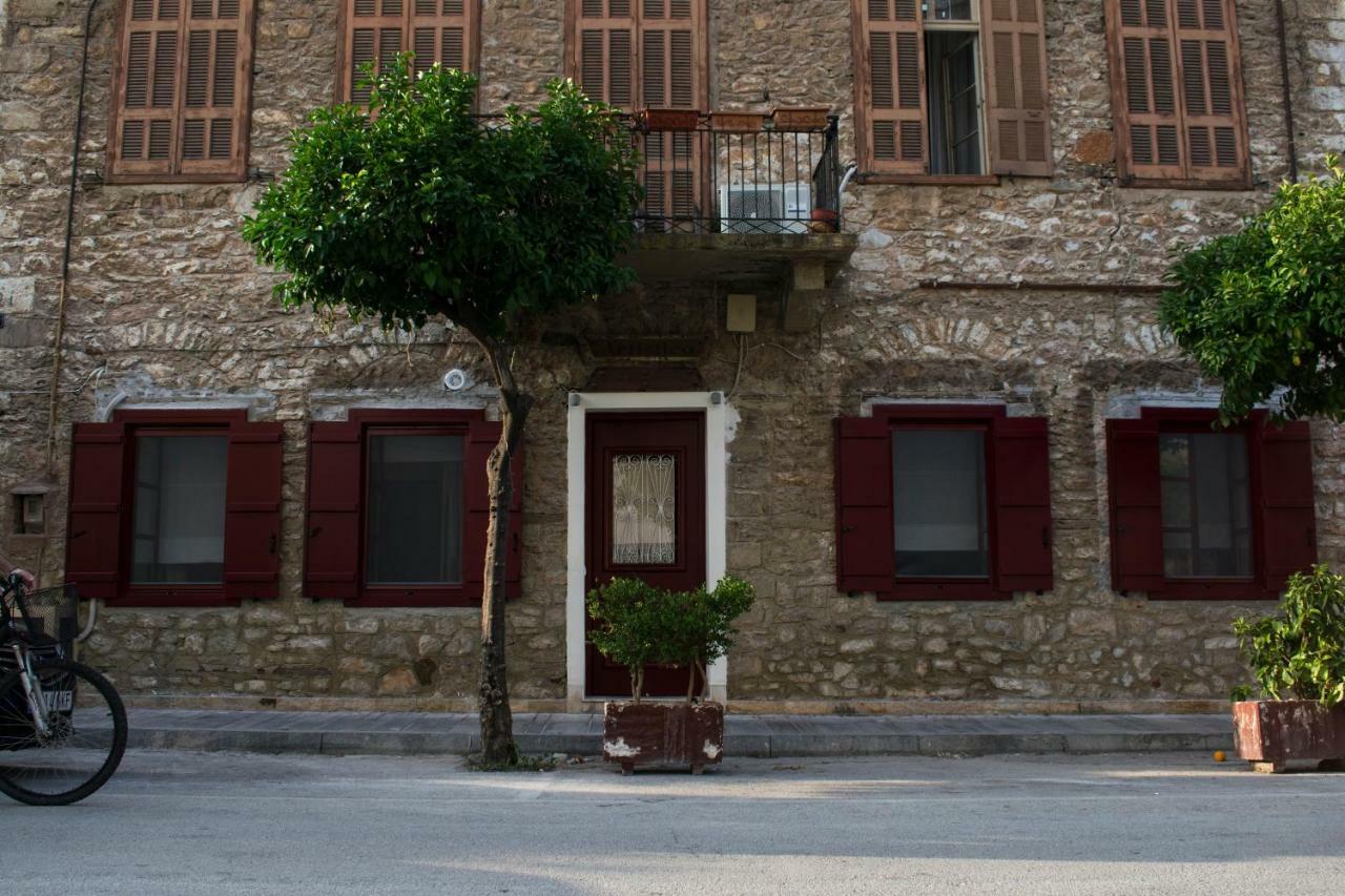 Traditional House Of 1898 In The Heart Of Old Town Of Nauplia Esterno foto